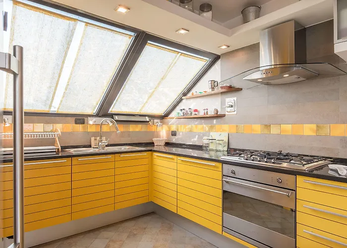 Torlonia Exclusive Penthouse דירה *