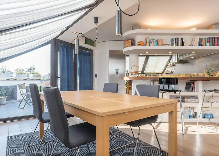 Torlonia Exclusive Penthouse דירה *